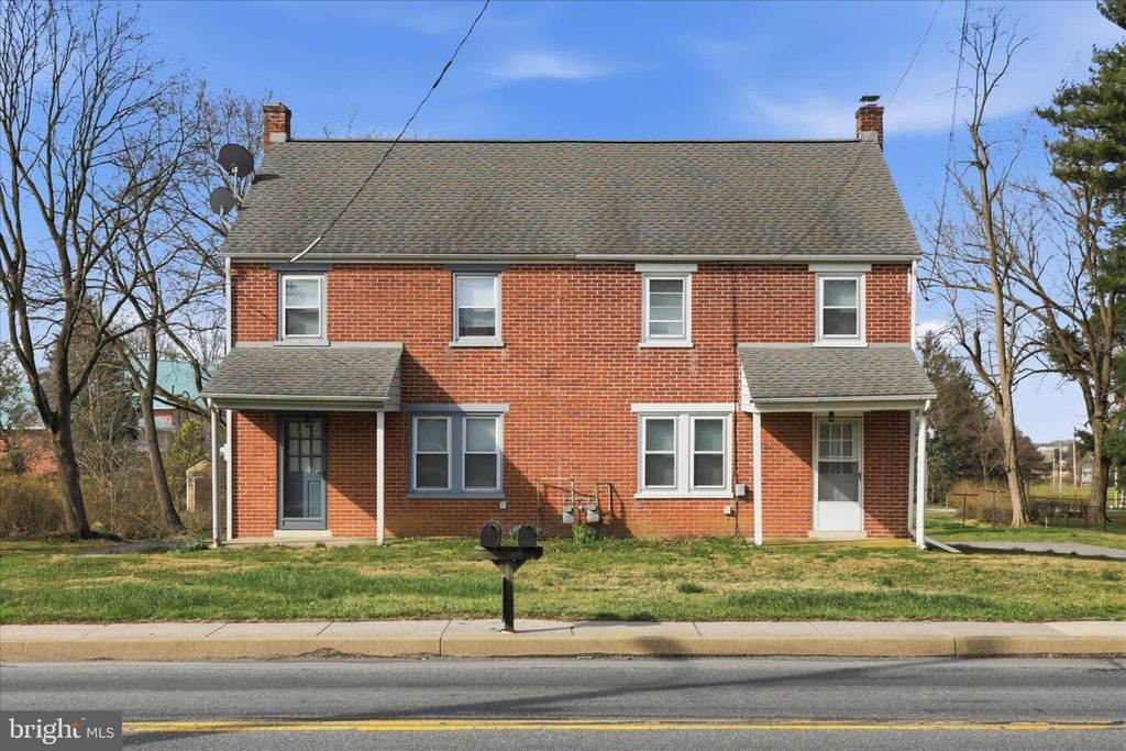 1630 LAMPETER RD, Lancaster, PA 17602