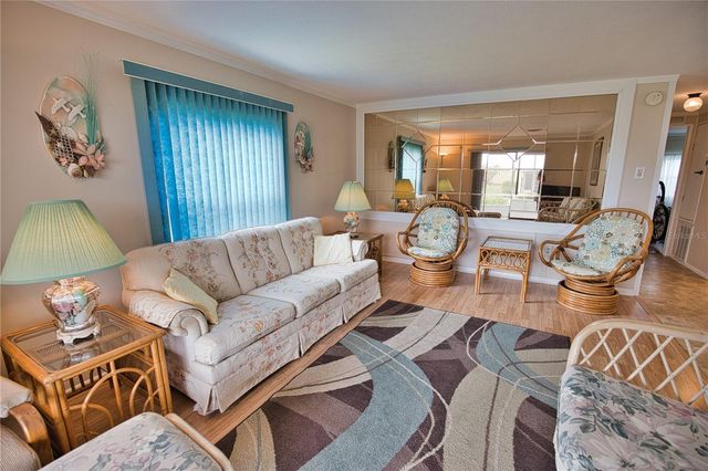 632 LA JOLLA CIRCLE, North Port, FL 34287