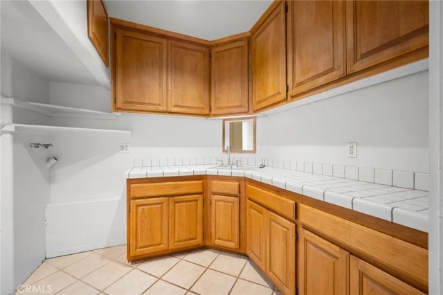 5809 Irving Avenue 2nd Fl, La Crescenta, CA 91214