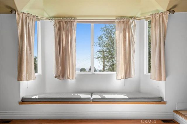 5809 Irving Avenue 2nd Fl, La Crescenta, CA 91214