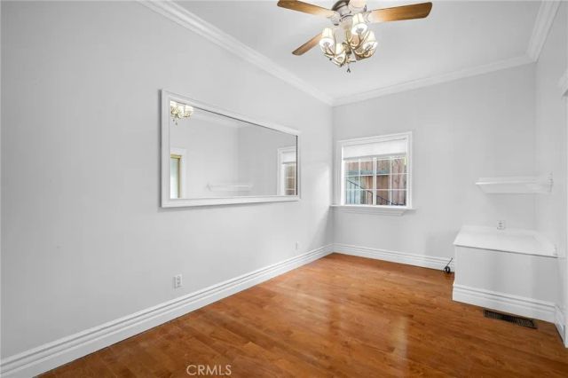 5809 Irving Avenue 2nd Fl, La Crescenta, CA 91214