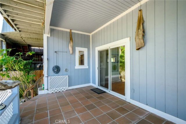 5809 Irving Avenue 2nd Fl, La Crescenta, CA 91214