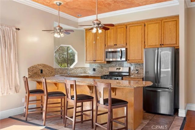 5809 Irving Avenue 2nd Fl, La Crescenta, CA 91214