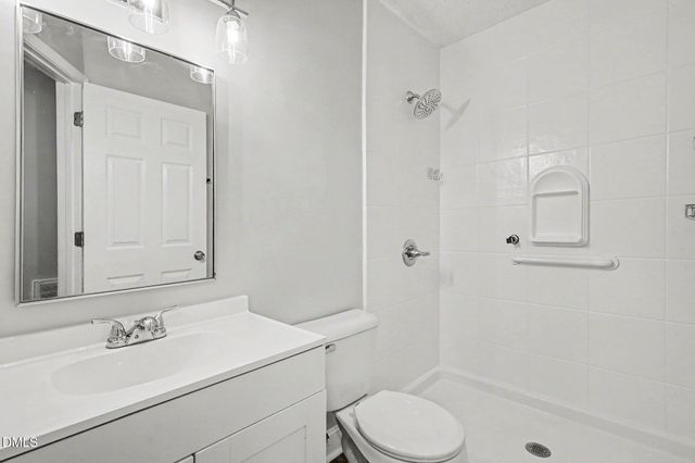 7123 Evanston Street, Fayetteville, NC 28314