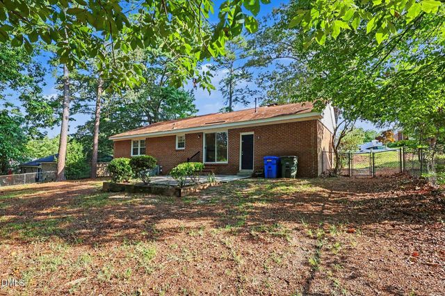 7123 Evanston Street, Fayetteville, NC 28314