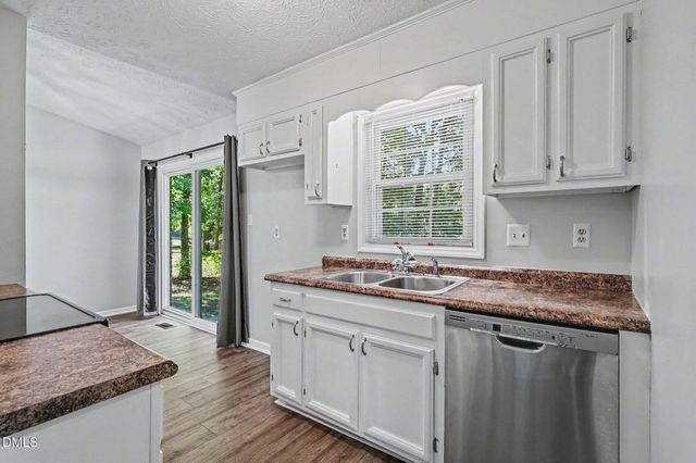 7123 Evanston Street, Fayetteville, NC 28314