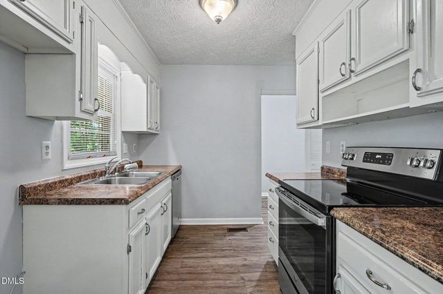 7123 Evanston Street, Fayetteville, NC 28314