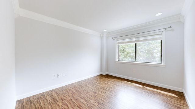 200 Sanders Ferry Rd Apt 2205, Hendersonville, TN 37075