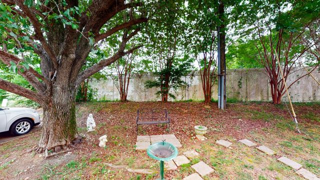 200 Sanders Ferry Rd Apt 2205, Hendersonville, TN 37075