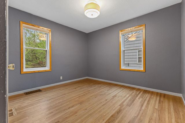 7515 Clinton Avenue, Richfield, MN 55423