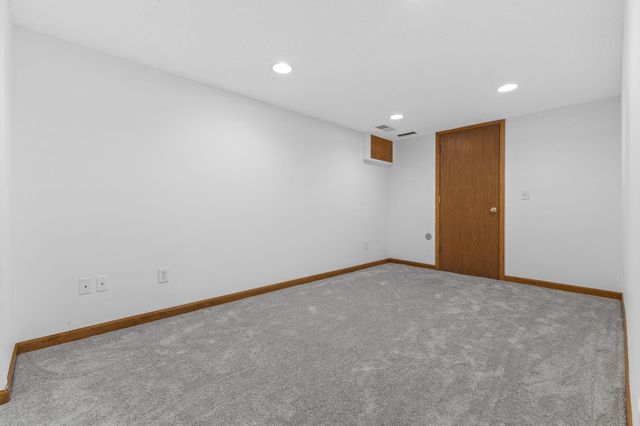 7515 Clinton Avenue, Richfield, MN 55423