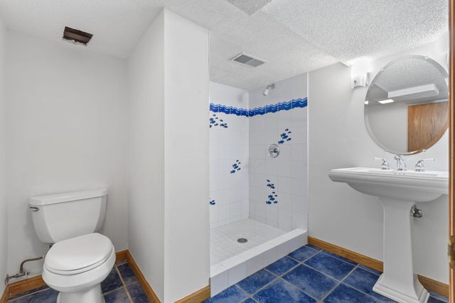 7515 Clinton Avenue, Richfield, MN 55423