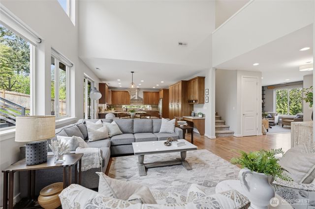 5726 Solana Lane NE, Bainbridge Island, WA 98110