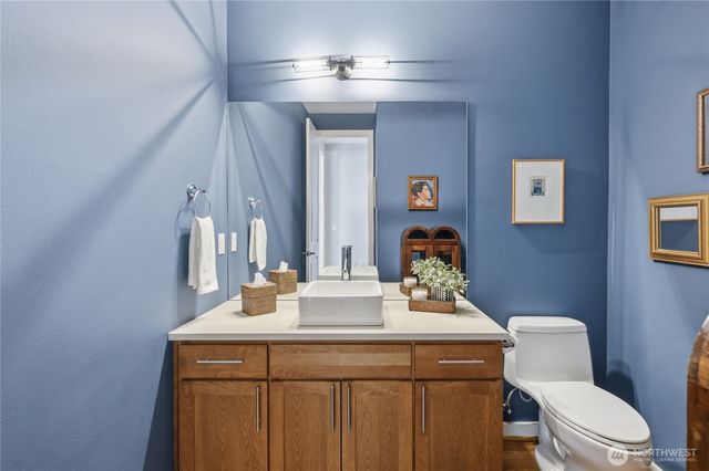 5726 Solana Lane NE, Bainbridge Island, WA 98110