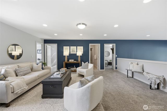 5726 Solana Lane NE, Bainbridge Island, WA 98110