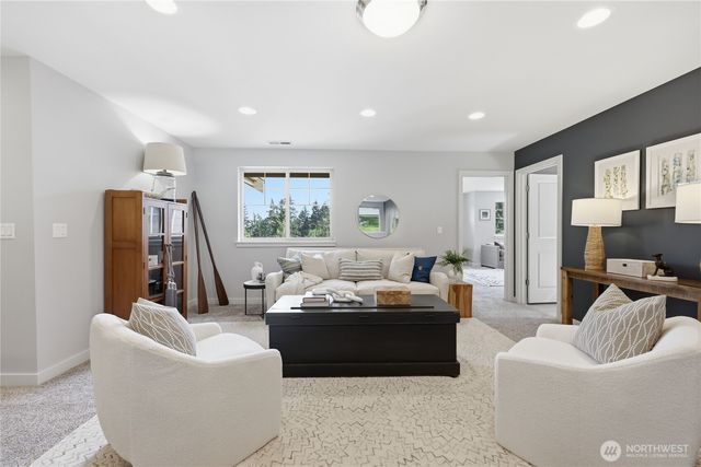 5726 Solana Lane NE, Bainbridge Island, WA 98110