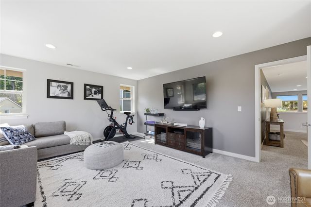 5726 Solana Lane NE, Bainbridge Island, WA 98110