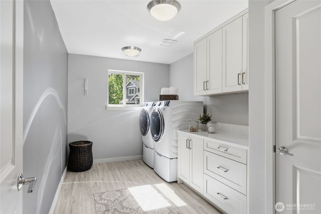 5726 Solana Lane NE, Bainbridge Island, WA 98110