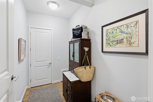 5726 Solana Lane NE, Bainbridge Island, WA 98110
