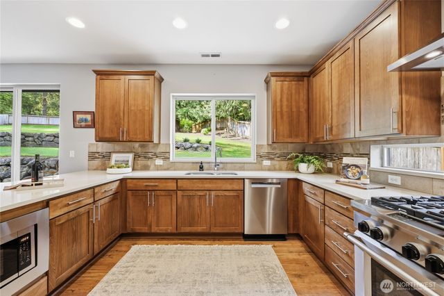 5726 Solana Lane NE, Bainbridge Island, WA 98110