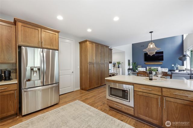 5726 Solana Lane NE, Bainbridge Island, WA 98110