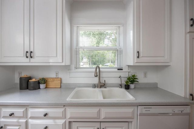 188 ADELLA BEACH ROAD, Neenah, WI 54956