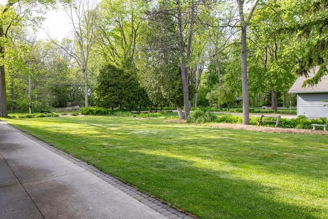 188 ADELLA BEACH ROAD, Neenah, WI 54956
