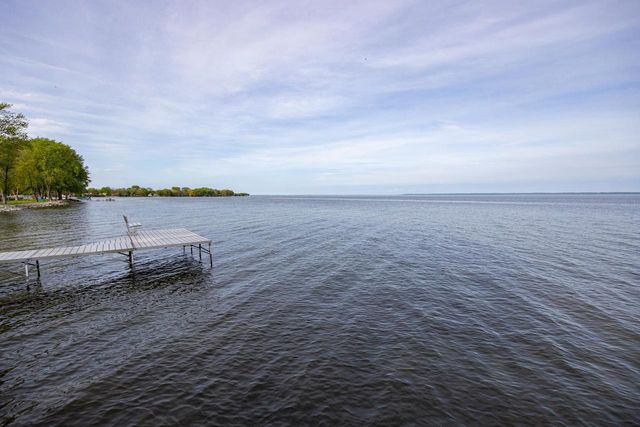 188 ADELLA BEACH ROAD, Neenah, WI 54956