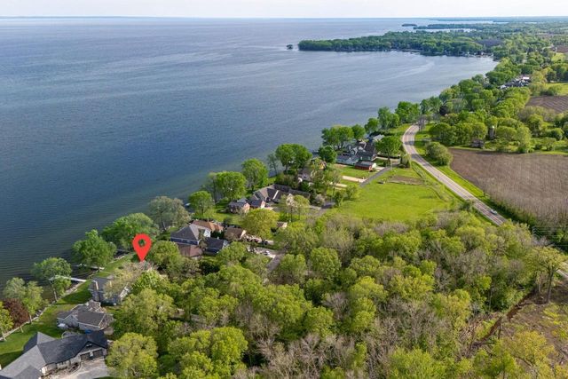188 ADELLA BEACH ROAD, Neenah, WI 54956