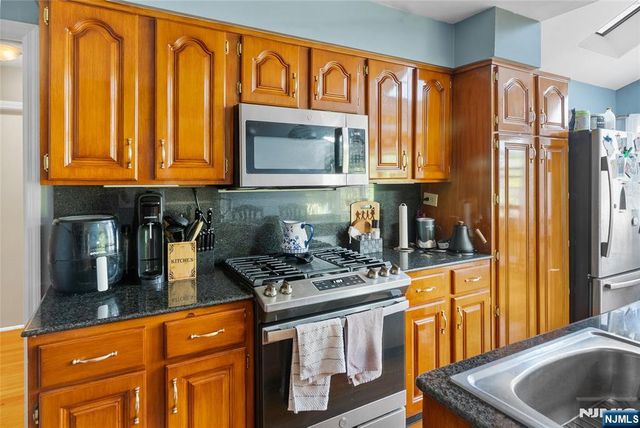 107 Buckingham Drive, Ramsey, NJ 07446