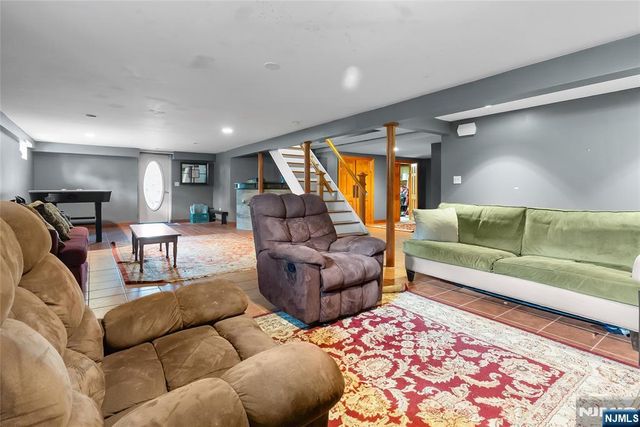 107 Buckingham Drive, Ramsey, NJ 07446