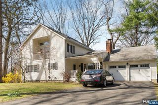 107 Buckingham Drive, Ramsey, NJ 07446