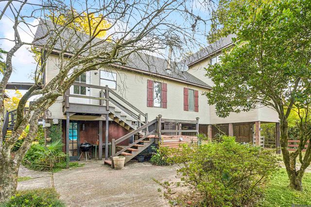 31665 Tickfaw Acres Rd, Holden, LA 70744