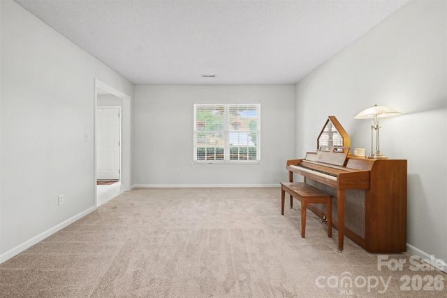 7720 Shiny Meadow Lane, Charlotte, NC 28215