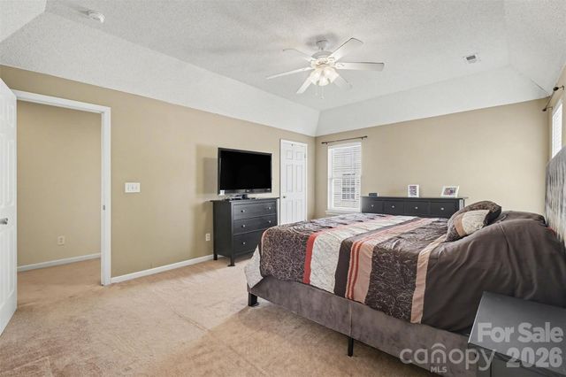 7720 Shiny Meadow Lane, Charlotte, NC 28215