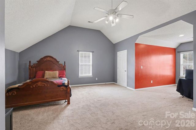 7720 Shiny Meadow Lane, Charlotte, NC 28215