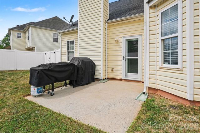 7720 Shiny Meadow Lane, Charlotte, NC 28215