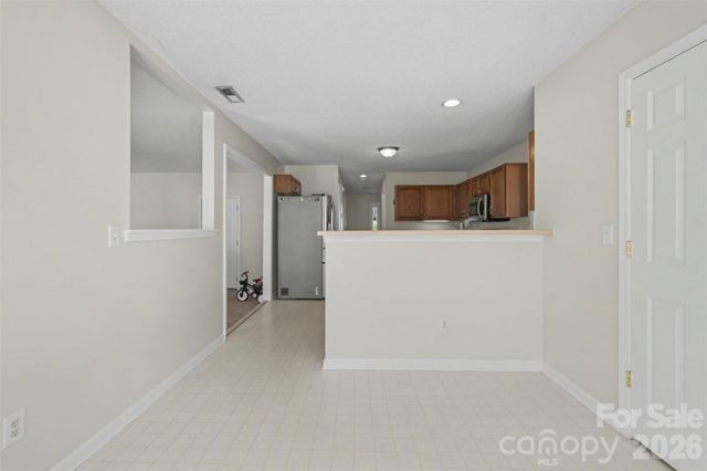 7720 Shiny Meadow Lane, Charlotte, NC 28215