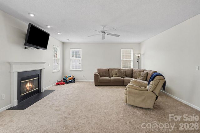 7720 Shiny Meadow Lane, Charlotte, NC 28215