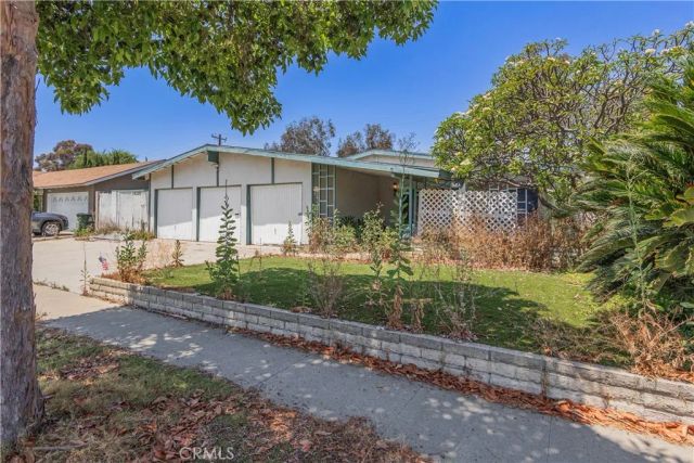 521 N Chantilly, Anaheim, CA 92806