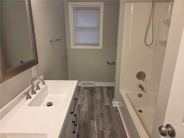 701 Lake Road, Garden City, MO 64747