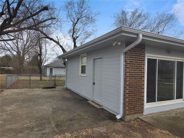 701 Lake Road, Garden City, MO 64747