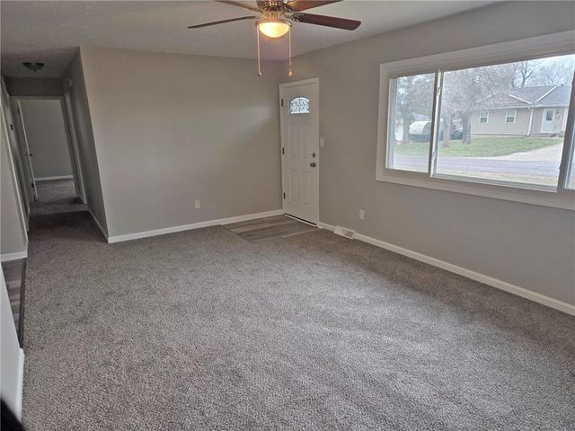 701 Lake Road, Garden City, MO 64747