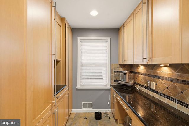 306 CHARLES ST, Rockville, MD 20850