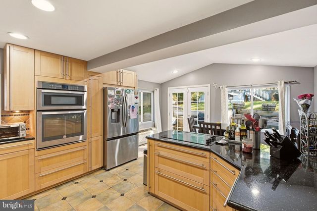 306 CHARLES ST, Rockville, MD 20850