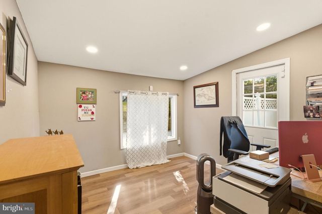 306 CHARLES ST, Rockville, MD 20850
