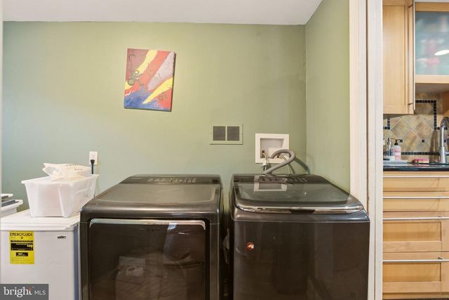 306 CHARLES ST, Rockville, MD 20850