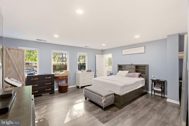 306 CHARLES ST, Rockville, MD 20850