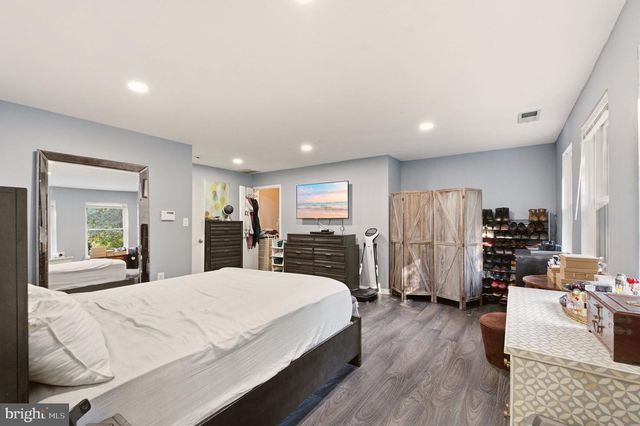 306 CHARLES ST, Rockville, MD 20850