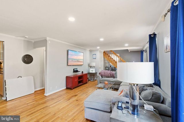 306 CHARLES ST, Rockville, MD 20850